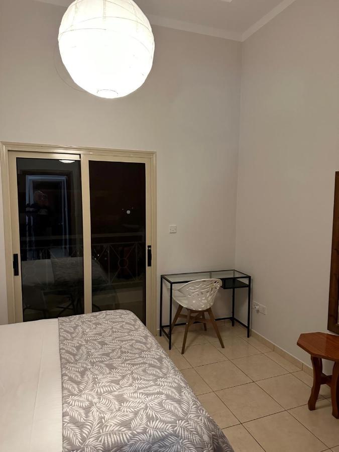 Apartament Cosy House With Pool, Paphos Pafos,Tombs Of Kings Экстерьер фото